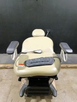 MIDMARK 630 POWER EXAM CHAIR