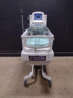 GE GIRAFFE OMNIBED INFANT INCUBATOR