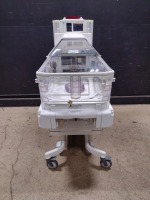GE GIRAFFE OMNIBED INFANT INCUBATOR
