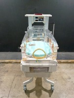 OHMEDA GIRAFFE INFANT INCUBATOR
