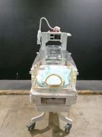OHMEDA GIRAFFE INFANT INCUBATOR