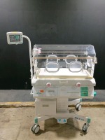 ATOM V-2200 INFANT INCUBATOR