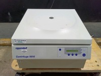 EPPENDORF 5810 CENTRIFUGE