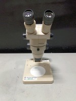 OLYMPUS SZ30 LAB MICROSCOPE