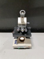 LEICA GALEN III LAB MICROSCOPE WITH 4 OBJECTIVES