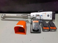 SMITH & NEPHEW SPIDER 2 LIMB POSITIONER WITH BATTERY CHARGER & BATTERIES