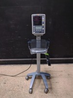 DATASCOPE ACCUTORR V PATIENT MONITOR