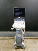 GE VOLUSON P8 ULTRASOUND MACHINE WITH 1 PROBE (4C RS) (SERIAL# VP8804120) (DOM: 11/2019)