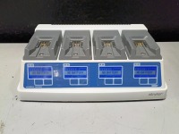 STRYKER UNIVERSAL BATTERY CHARGER