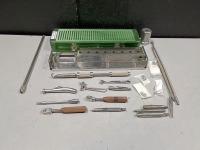 SYNTHES INSTRUMENT SET