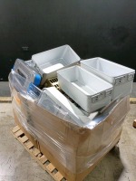 LOT OF EMPTY INSTRUMENT CASES & TRAYS