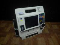 MEDTRONIC LIFEPAK 12 BIPHASIC DEFIB