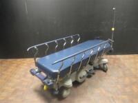 STRYKER 1015 BIG WHEEL STRETCHER