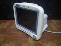 GE DASH 4000 PATIENT MONITOR