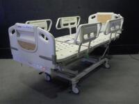 HILL-ROM ADVANTA P1600 HOSPITAL BED WITH HEAD AND FOOT BOARDS