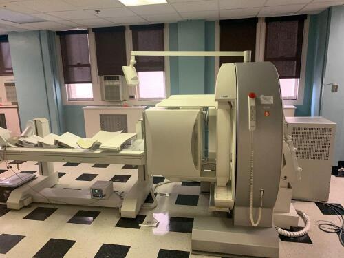 Siemens Symbia Dual Head E-Cam Imaging System Cardiac DOM: 2007