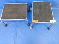 LOT OF 2 SURGICAL STEP STOOL