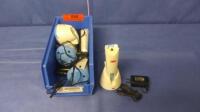 3M 9681 LOT OF SURGICAL SHAVERS WITH CHARGING STATION