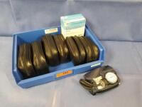 MEDLINE LOT OF HANDHELD ANEROID SPHYGMOMANOMETER