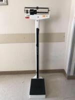 DETECTO PATIENT SCALE