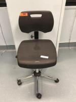 OMS FOOT OPERATED ADJUSTABLE EXAM CHAIR