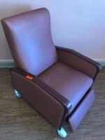 RECLINER CHAIR