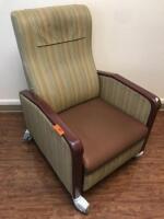 RECLINER CHAIR