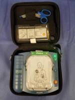 PHILLIPS HEARTSTART HS1 DEFIBRILLATOR