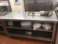 2 SHELF STAINLESS STEEL PREP TABLE