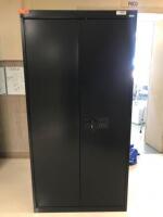 SANDUSKY 2 DOOR LOCKABLE CABINET