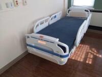 STRYKER 3005SE3X HOSPITAL BED