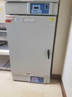 THERMO SCIENTIFIC PRECISION INCUBATOR