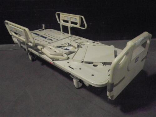 HILL-ROM ADVANTA P1600 HOSPITAL BED