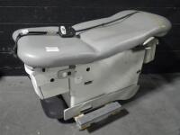 MIDMARK 622-008 POWER EXAM CHAIR W/FOOTSWITCH