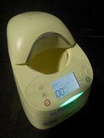 MEDELA MILK WARMER