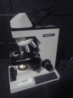 REICHERT MICROSTAR IV MICROSCOPE W/EYEPIECE & 4 OBJECTIVES