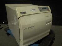 MIDMARK M11 ULTRACLAVE TABLETOP STERILIZER