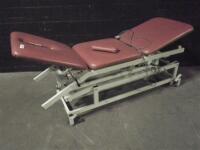 CHATTANOOGA TRE-24 TREATMENT TABLE