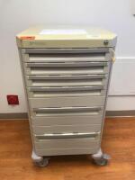 METRO STARSYS MEDICAL SUPPLY CART