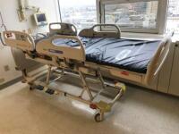 HILL ROM VERSACARE P3200 PATIENT BED