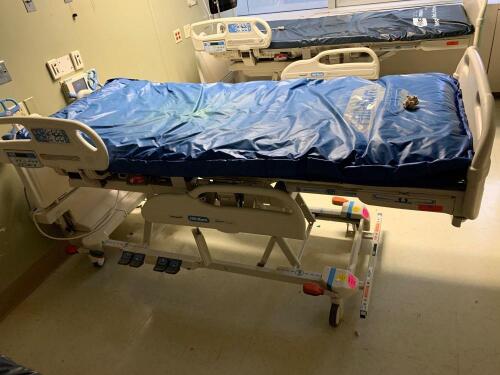 HILL ROM VERSACARE P3200 PATIENT BED