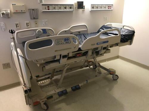 HILL ROM VERSACARE P3200 PATIENT BED