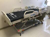 HILL ROM VERSACARE P3200 PATIENT BED