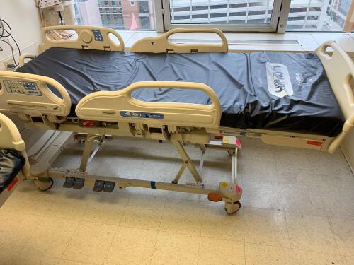 HILL ROM VERSACARE P3200 PATIENT BED