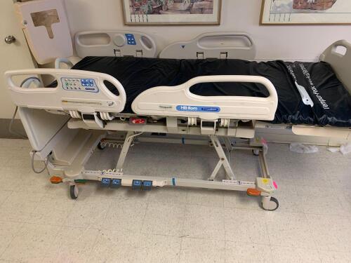 HILL ROM VERSACARE P3200 PATIENT BED