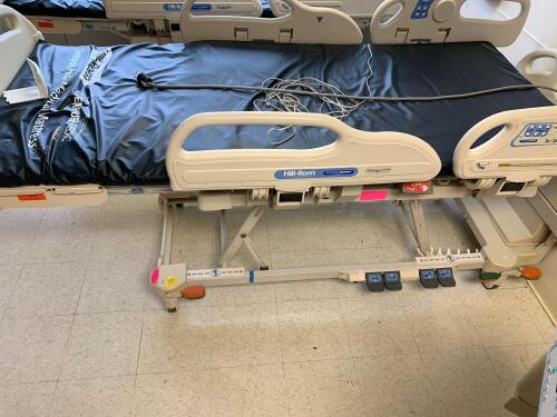 HILL ROM VERSACARE P3200 PATIENT BED