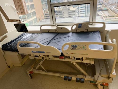 HILL ROM VERSACARE P3200 PATIENT BED