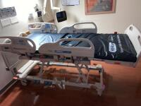 HILL ROM VERSACARE P3200 PATIENT BED