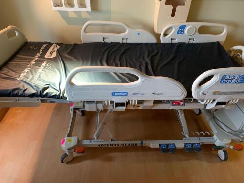 HILL ROM VERSACARE P3200 PATIENT BED