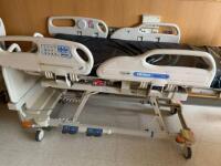 HILL ROM VERSACARE P3200 PATIENT BED